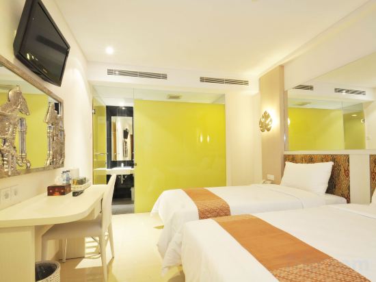 Фото Hotel Pyrenees