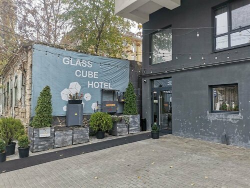 Гостиница Glass Cube Hotel в Кишиневе