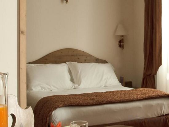 Фото Hotel Alaska Cortina