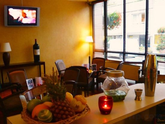 Фото Hotel Kyriad Paris Est - Bois De Vincennes