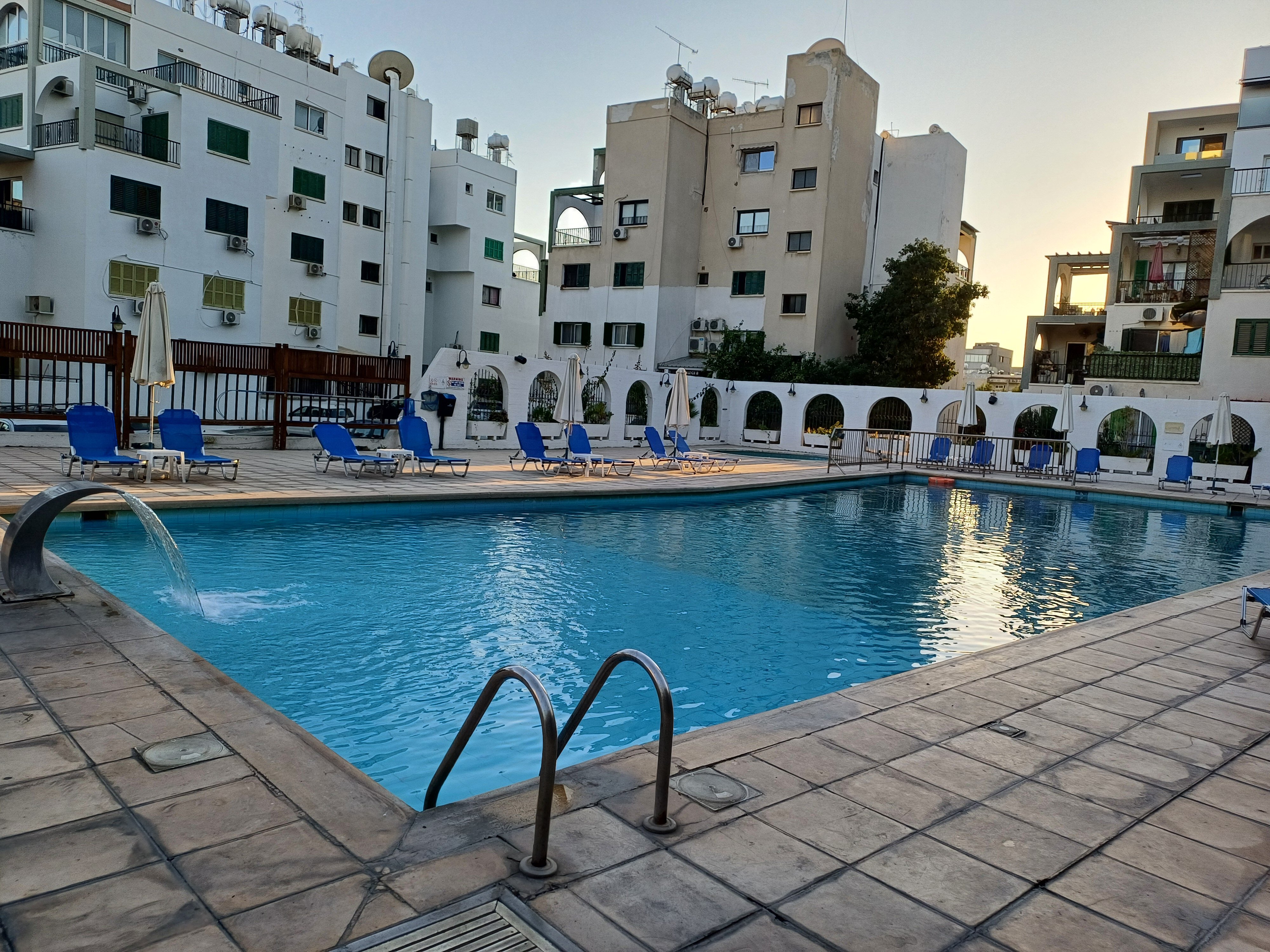 Фото Navarria Hotel