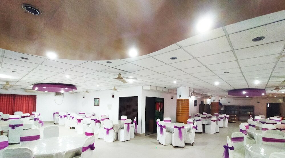 Фото Hotel Supreme