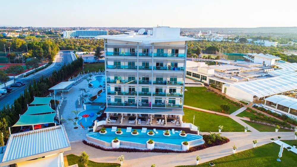 Фото Asterias Beach Hotel