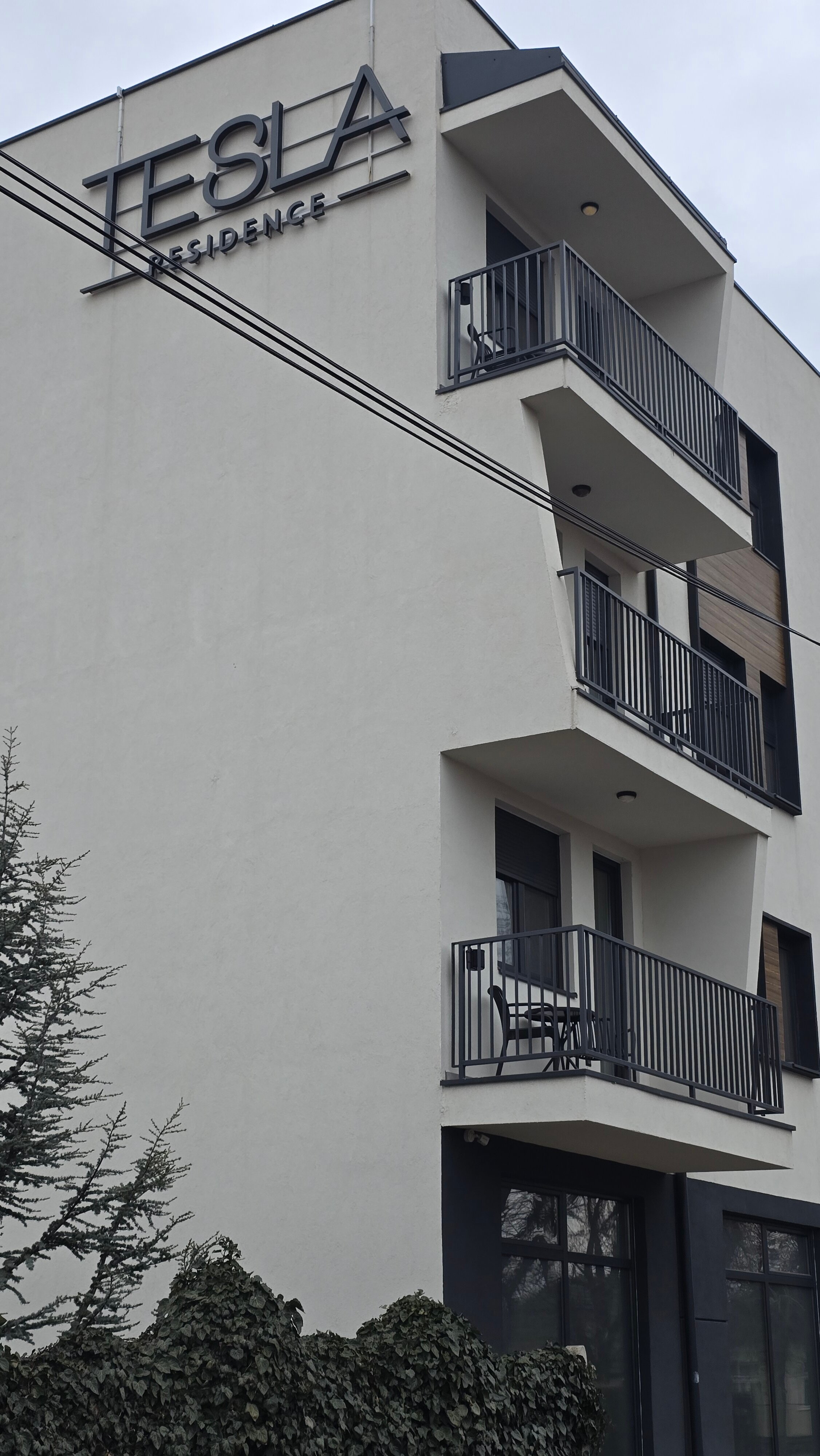 Фото Tesla Residence