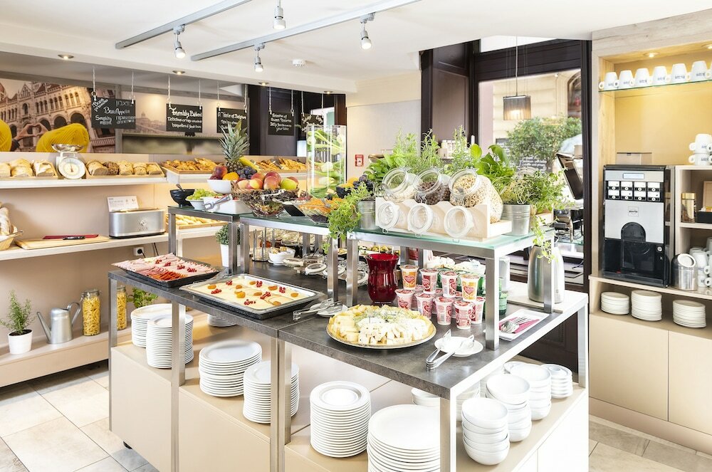 Фото Three Corners Hotel Art