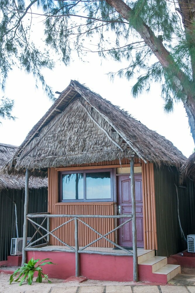 Фото Sunrise Beach Resort