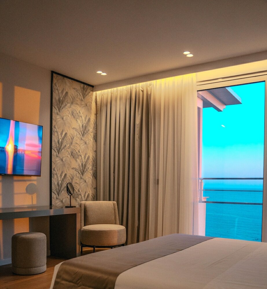 Фото Hotel Majestic