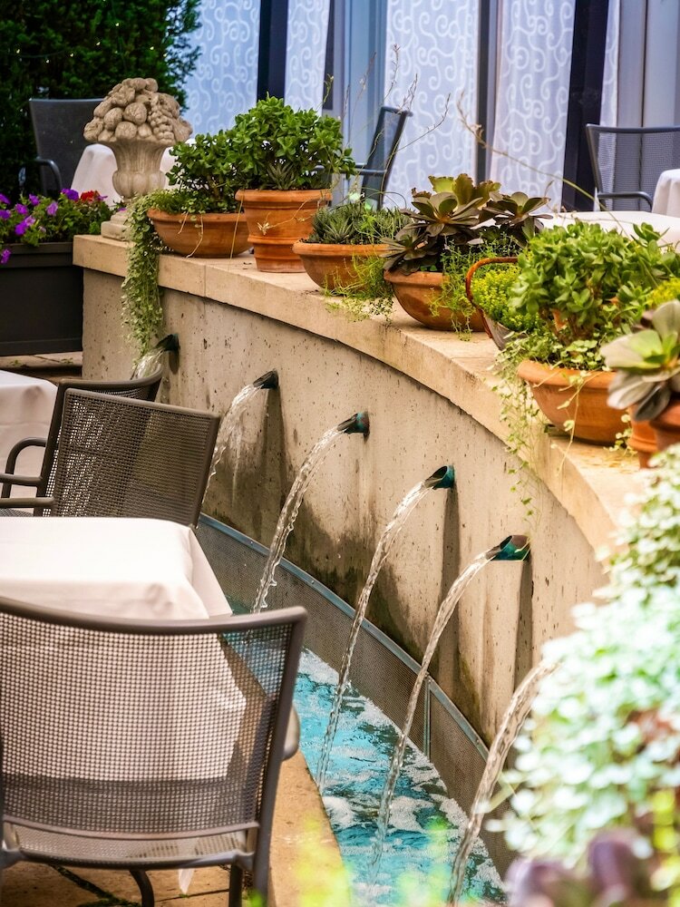 Фото The Ivy at Verity