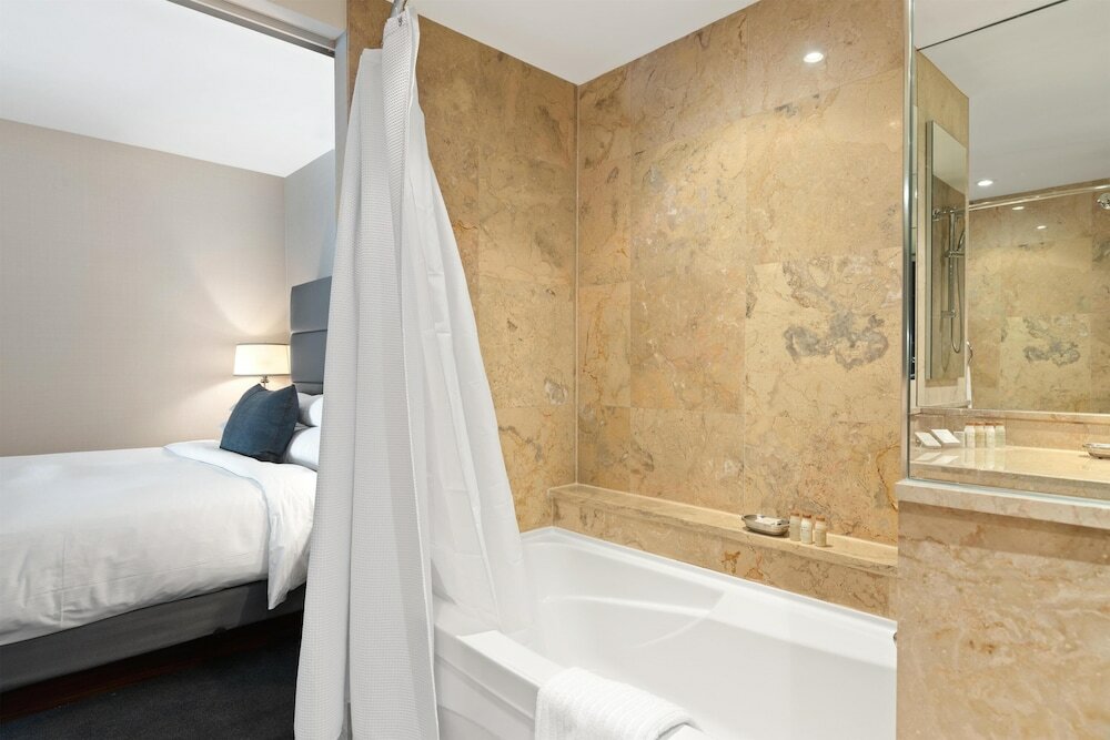 Фото SoHo Hotel Toronto