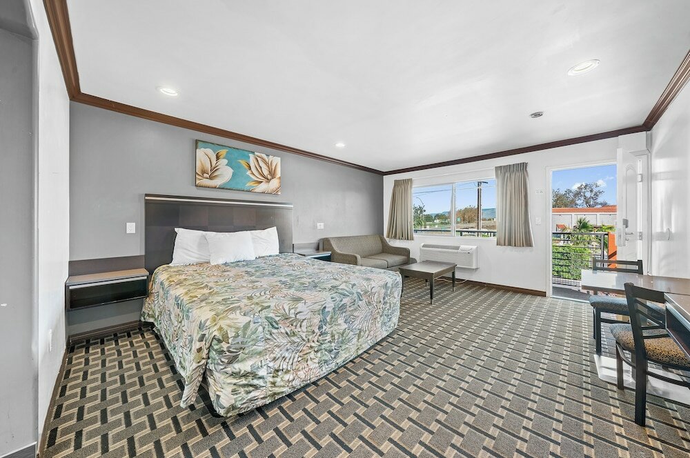 Фото Starlight Inn South El Monte