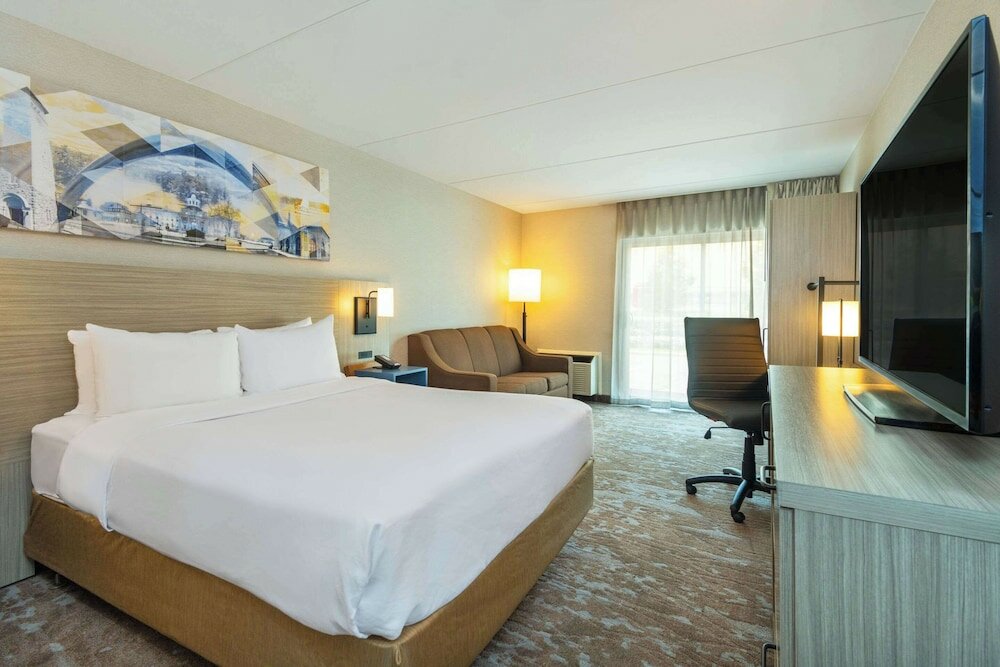 Фото Comfort Inn Hwy 401