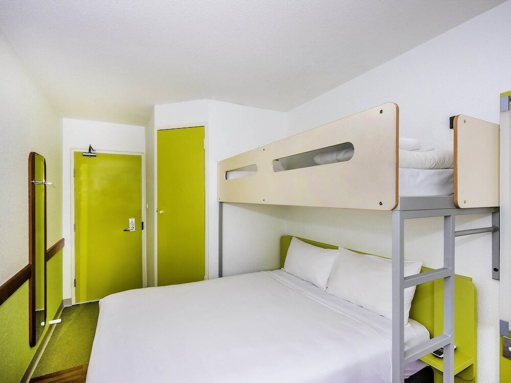 Фото ibis budget St Peters