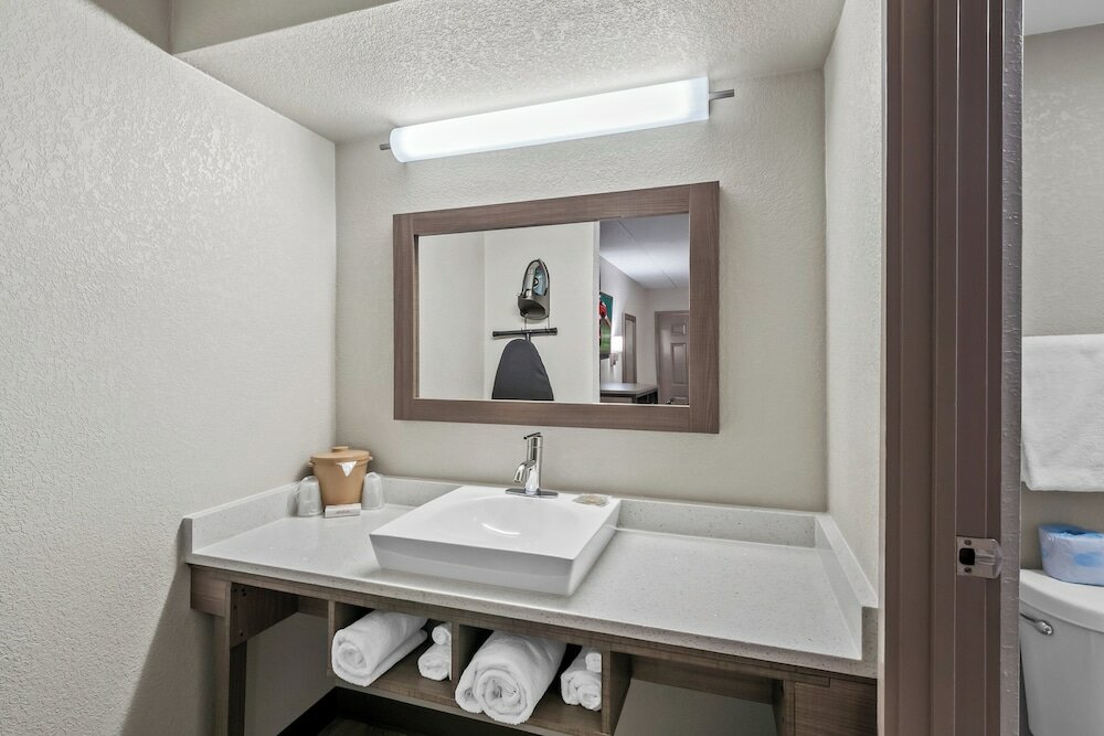 Фото Red Roof Inn Ann Arbor - University of Michigan South