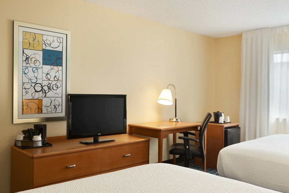 Фото Fairfield Inn & Suites Dallas Plano