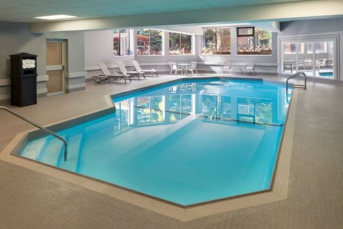 Гостиница Best Western Parkway Hotel Toronto North в Ричмонд-Хилл