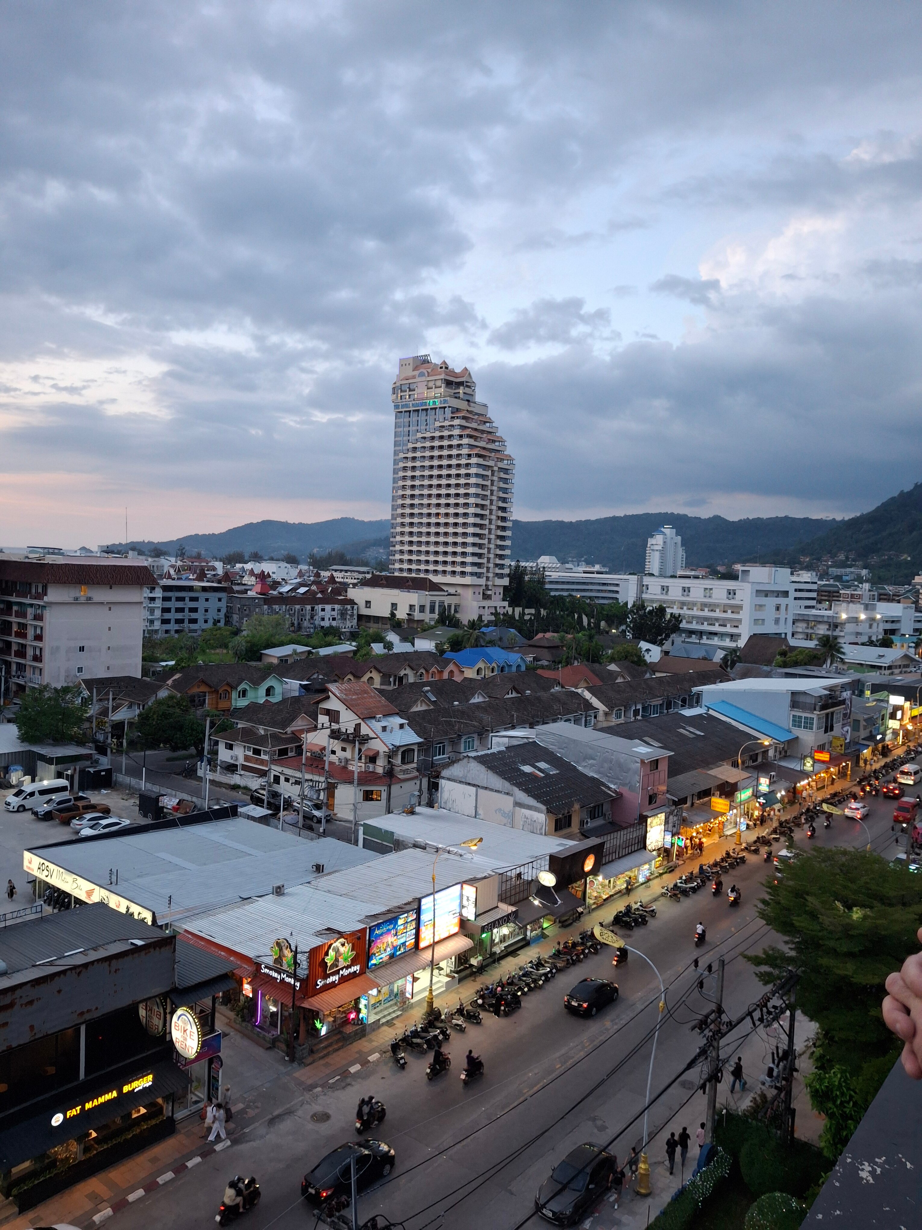 Фото Best Western Patong Beach