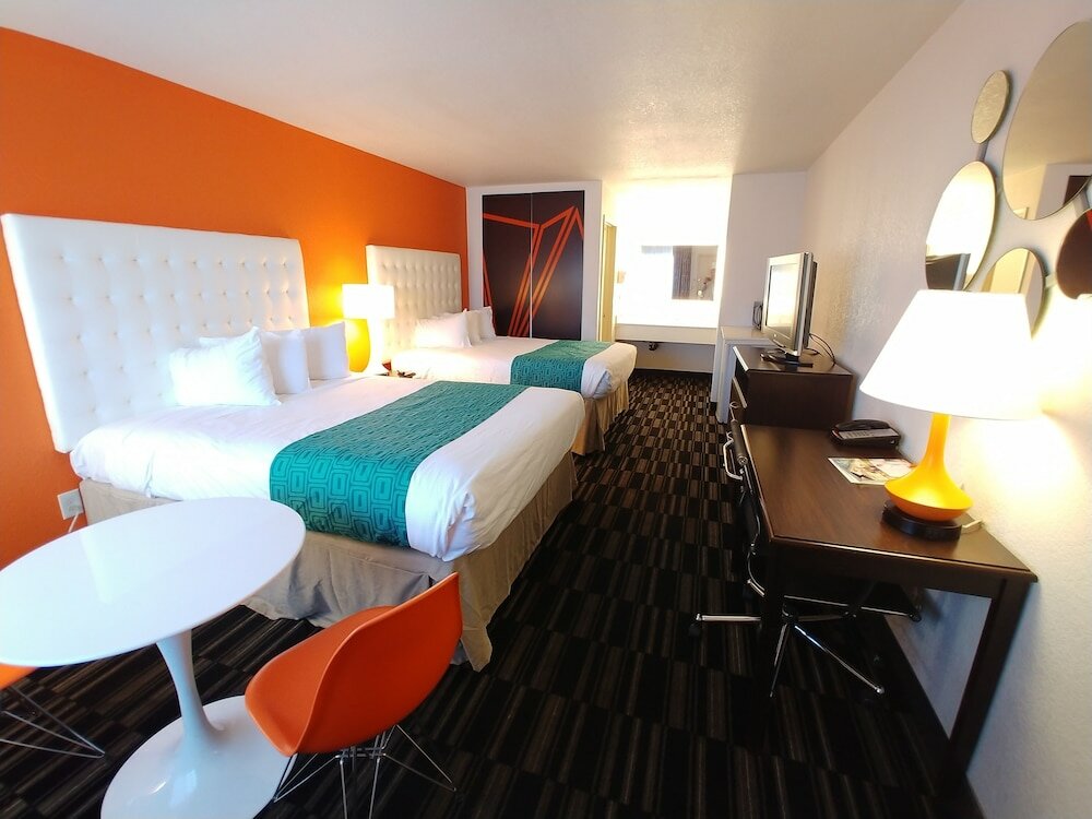 Фото Howard Johnson by Wyndham Modesto Ceres