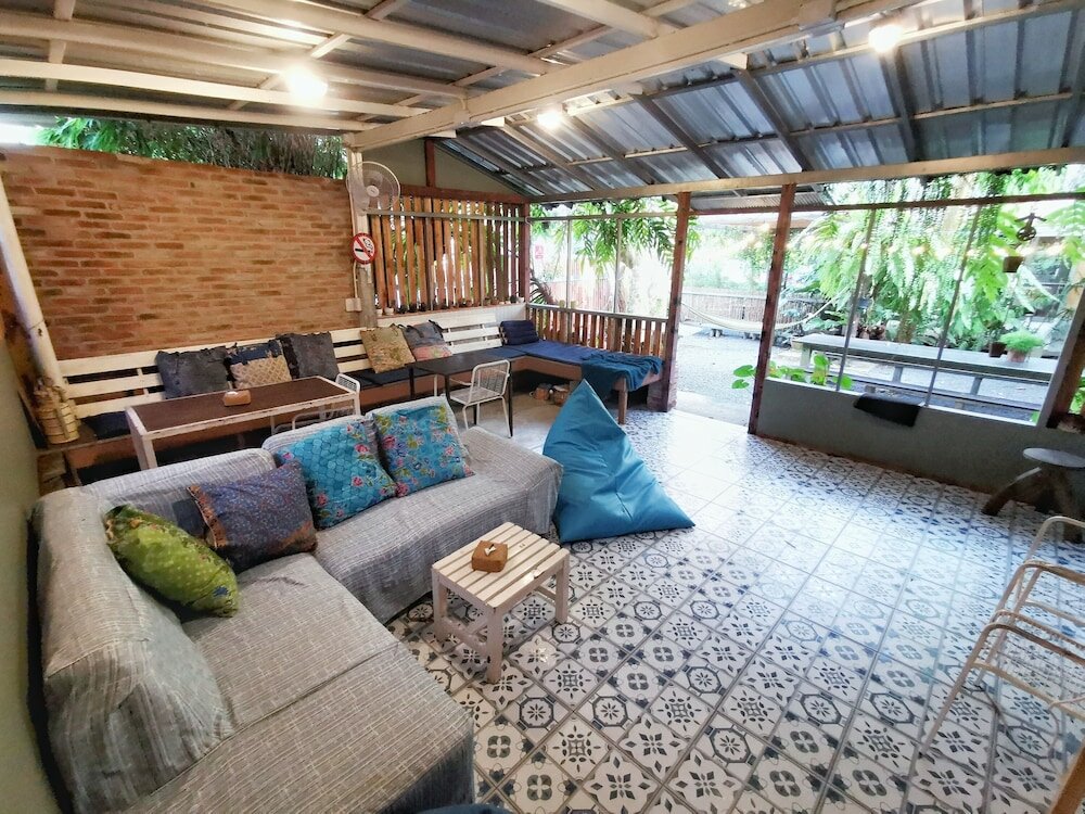 Фото Glur Hostel Aonang