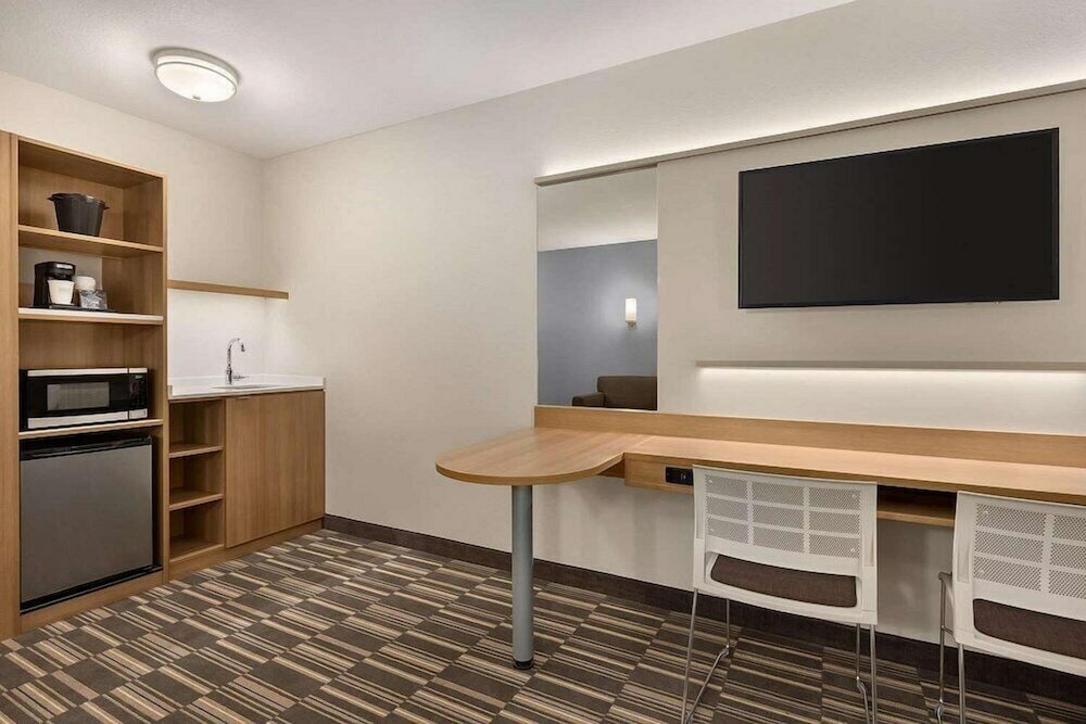 Фото Microtel Inn & Suites by Wyndham Gambrills