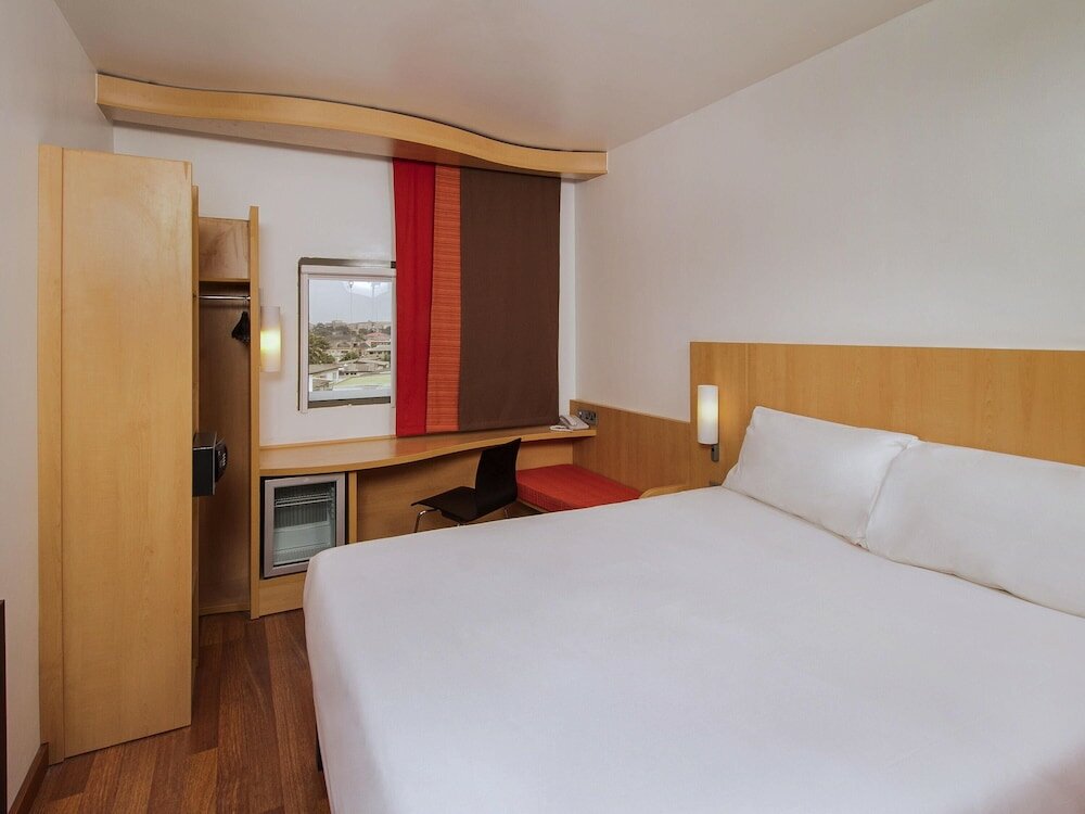Фото Hotel ibis Lagos Ikeja