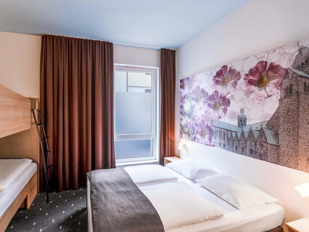 Фото B&b Hotel Hildesheim