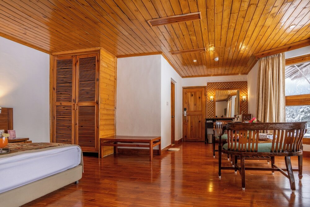 Фото Hotel Heevan Pahalgam