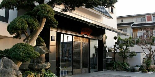 Внешний вид отеля Arima Hot spring Ryokan Hanamusubi в Кобе, фото 4