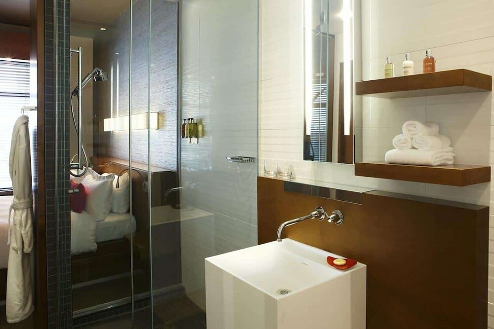 Фото Le Germain Hotel Toronto