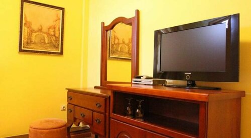 Внешний вид отеля Hotel Laguna в Подгорице, фото 4