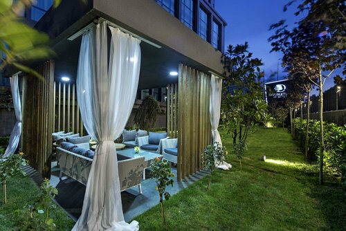 Гостиница DoubleTree by Hilton İstanbul Piyalepaşa в Эюпсултане