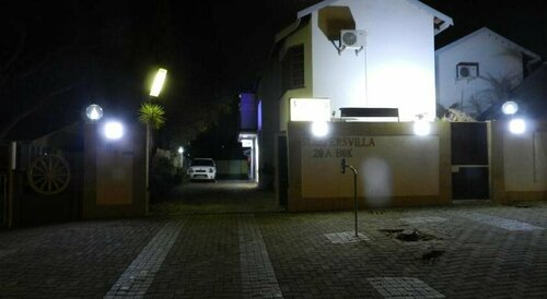 Внешний вид отеля Sleepers Villa в Муниципалитете Полоквани, фото 3