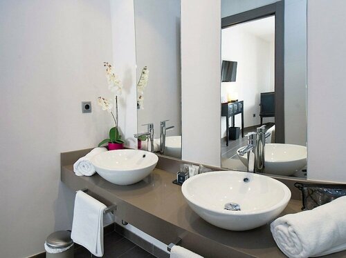 Внешний вид отеля Le Petit Boutique Hotel - Adults Only в Сантандере, фото 4