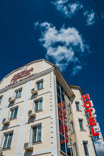 Гостиница Курмет в Уральске