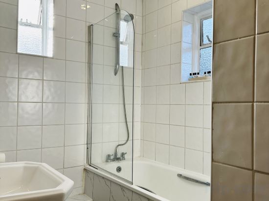 Фото Bath Road Apartments