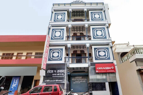 Гостиница Goroomgo Hotel New Lucknow в Лакхнау