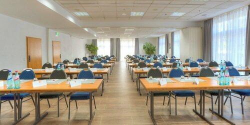 Гостиница Michel Hotel Frankfurt Maintal в Майнтали