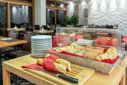 Гостиница Comfort Hotel Atlantic Muenchen Sued в Оттобрунне
