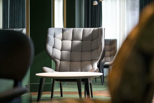Гостиница Hotel Aigle Noir в Фонтенбле