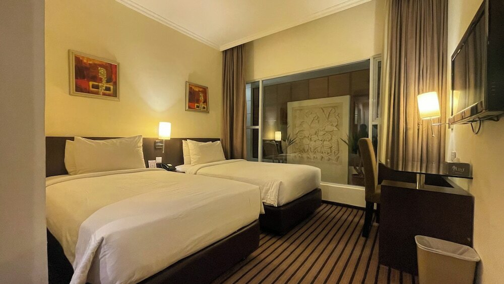Фото Harmoni One Convention Hotel & Service Apartments