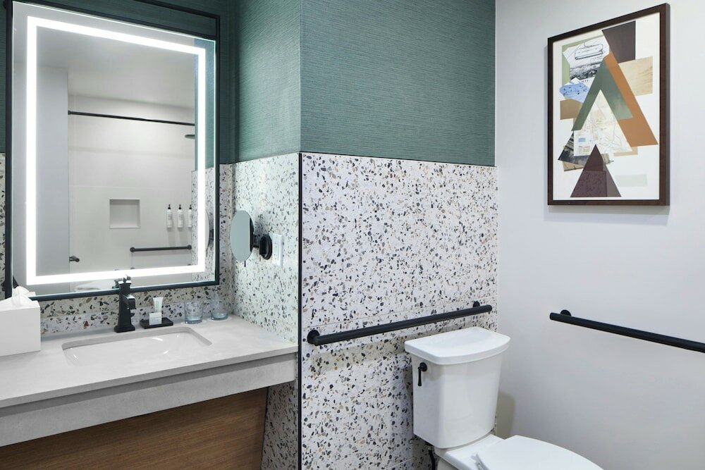 Фото Park City Peaks Hotel