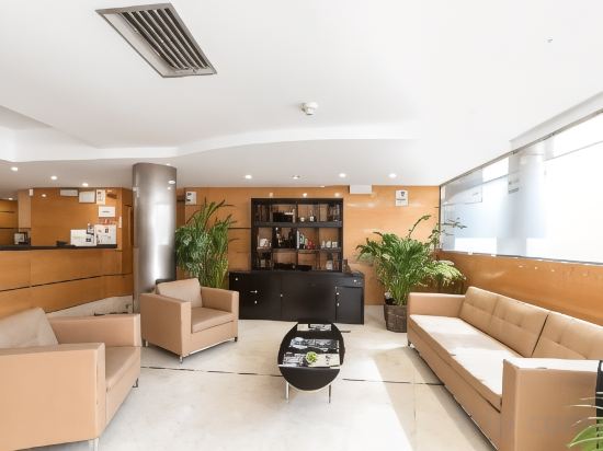 Фото Hotel Infanta Mercedes