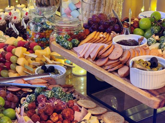 Фото Hotel Benilde Maison De La Salle