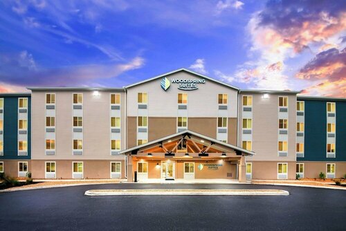 Гостиница WoodSpring Suites Hudson Port Richey в Спринг Хилл