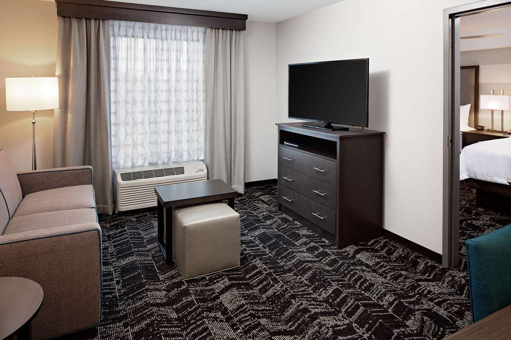 Фото Homewood Suites by Hilton Ronkonkoma