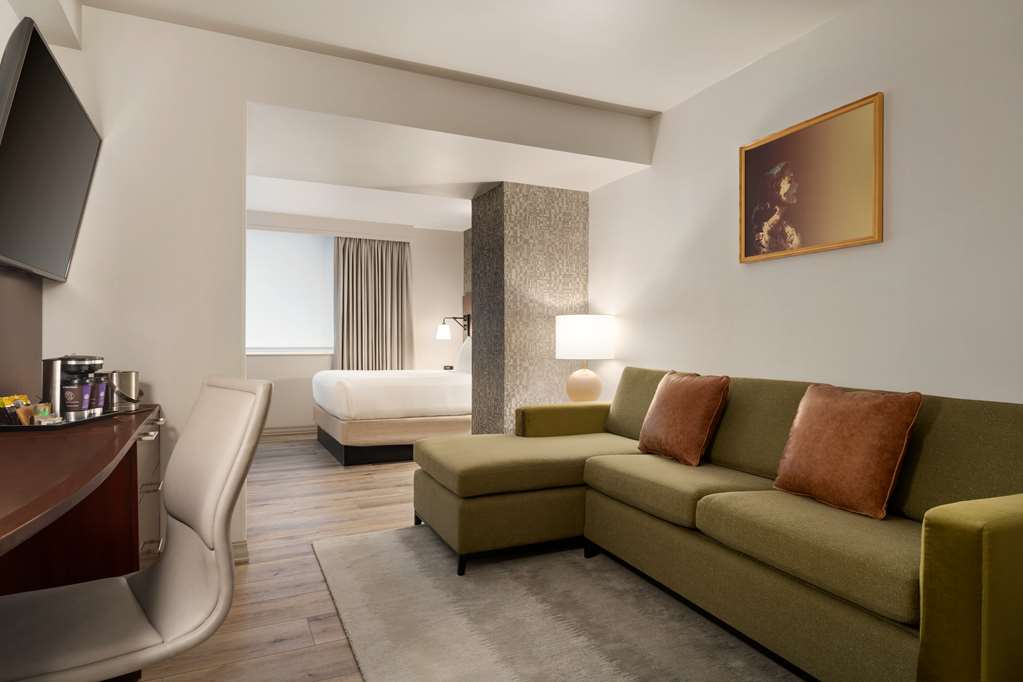 Фото DoubleTree by Hilton New York Downtown