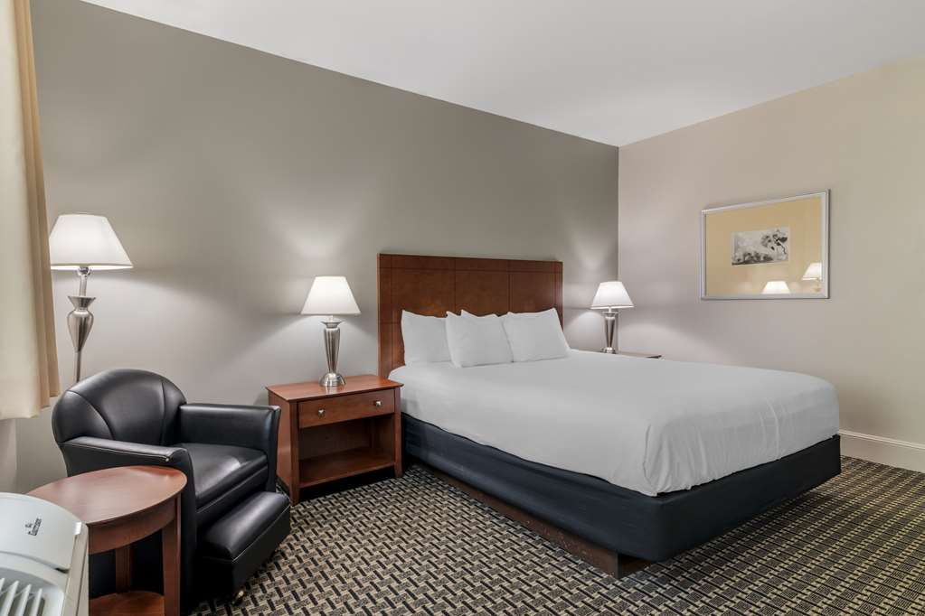 Фото Best Western Plus Brunswick Bath