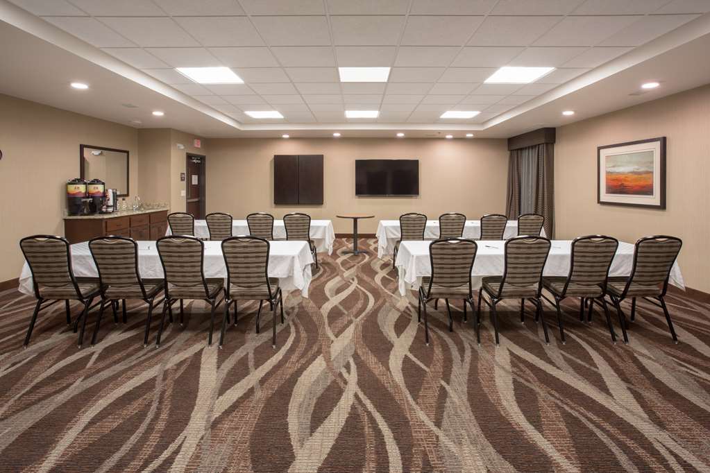 Фото Best Western Plus Lincoln Inn & Suites
