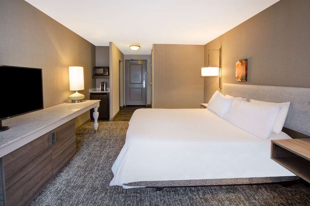 Фото Hilton Garden Inn Chesterton