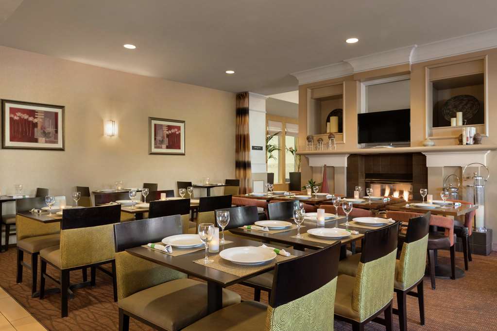 Фото Hilton Garden Inn Flagstaff