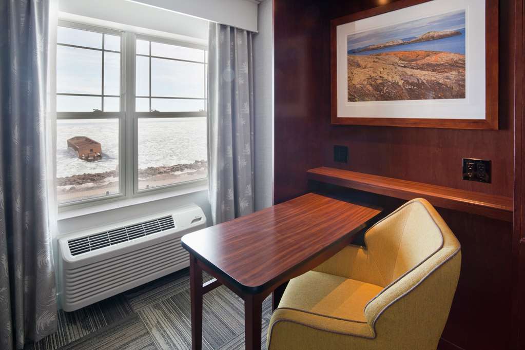 Фото Hampton Inn Duluth Canal Park